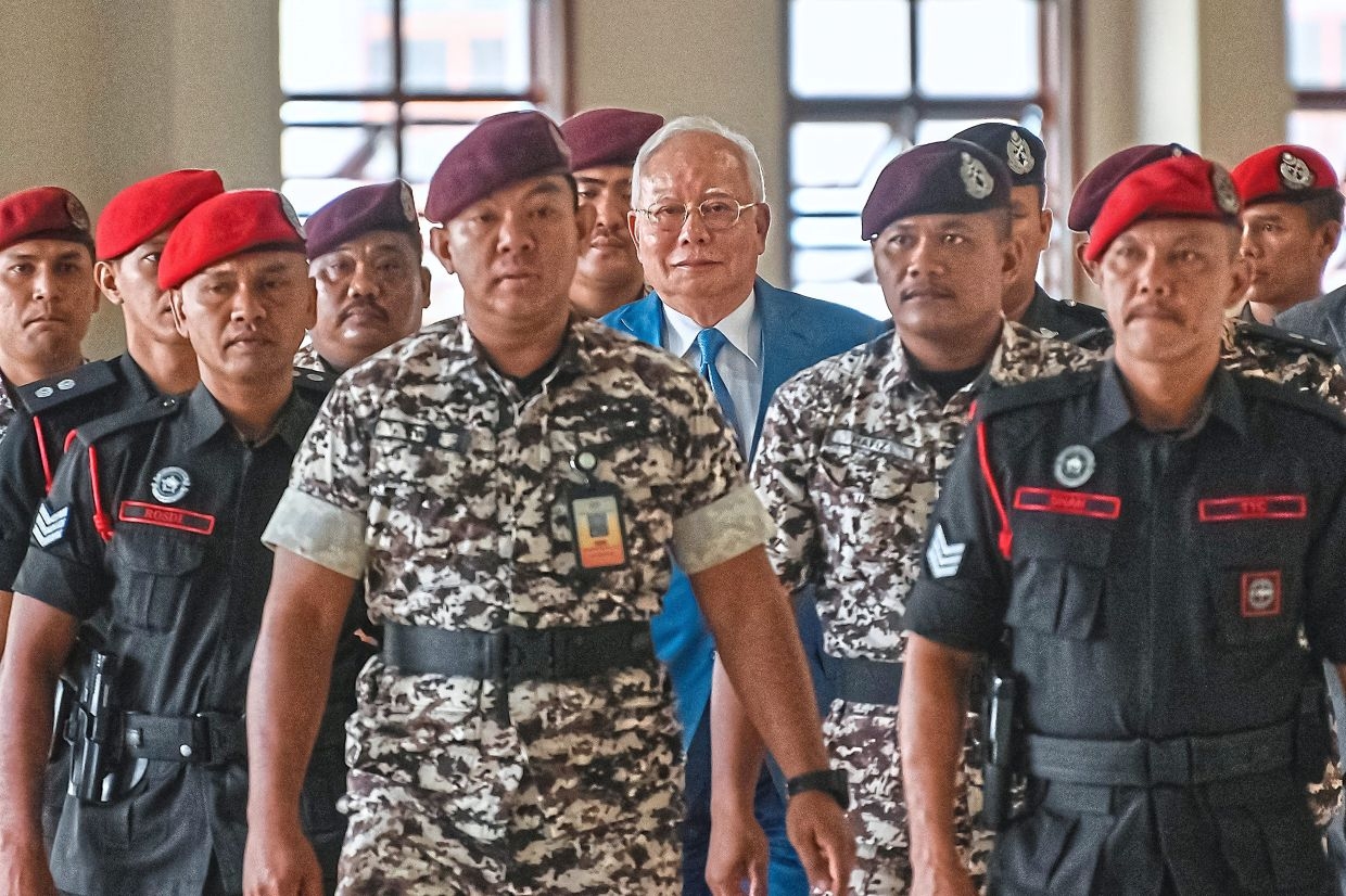 Najib's RM27mil case to go on