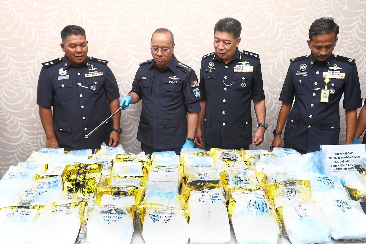 Drugs worth over RM4.67mil found in abandoned car