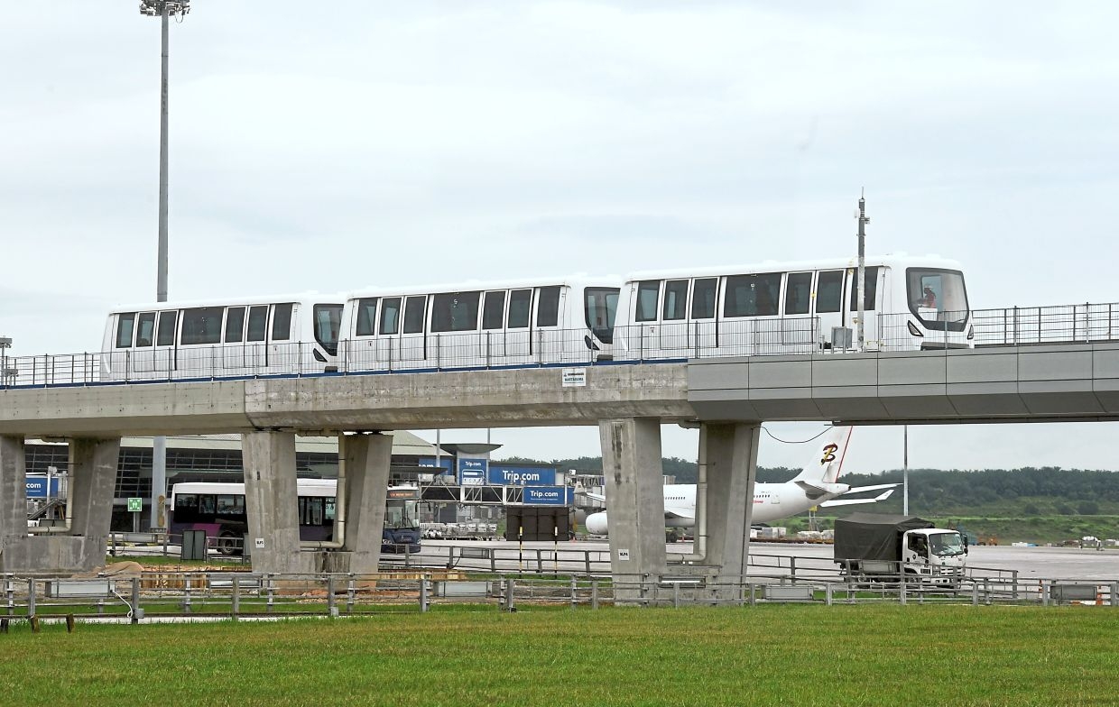 Airport revamp needed before VM2026