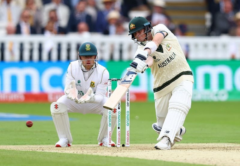 Cricket-Smith confident as Australia seize control against South Africa