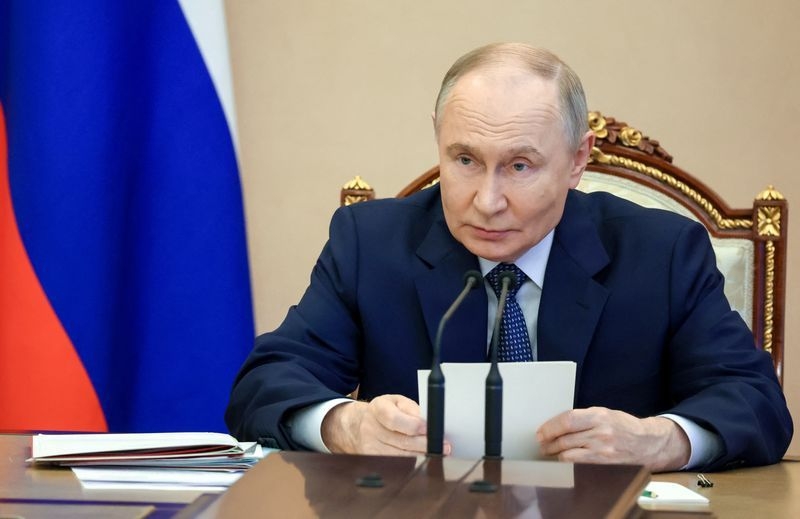 Putin says special attention should be paid to nuclear triad in Russia's new arms programme