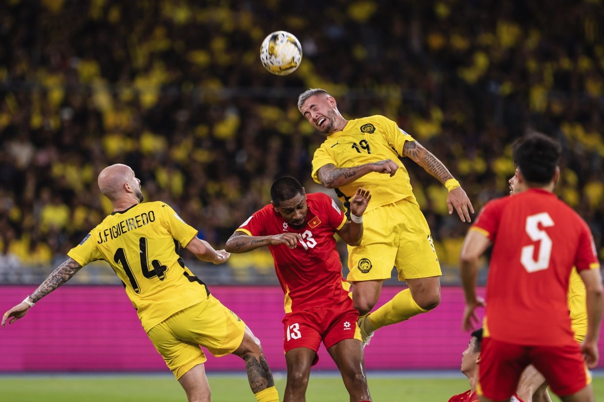 Cklamovski fires up team to work harder after beating Vietnam for first time in 11 years