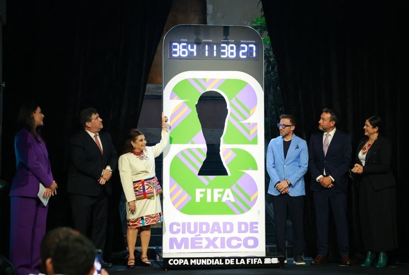 Soccer-Mexico City mayor pledges warm welcome for all 2026 World Cup fans