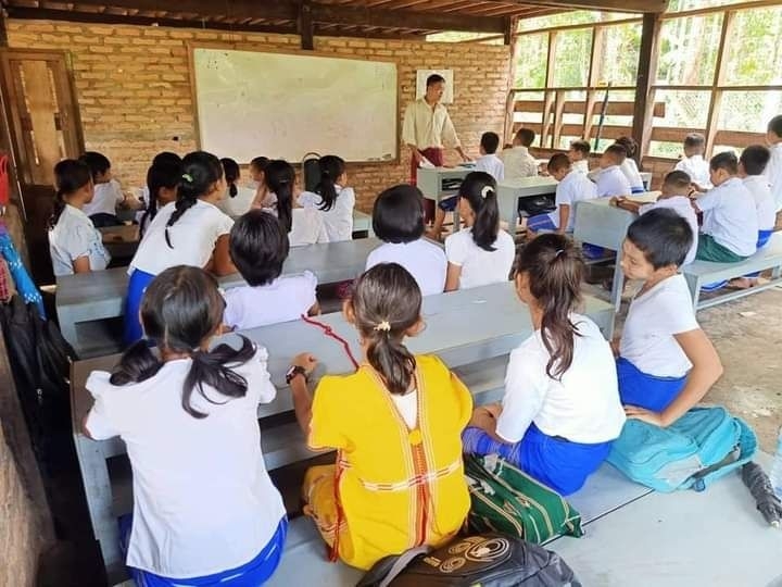 Siege of Myanmar trade town Kyondoe makes life miserable for schoolchildren