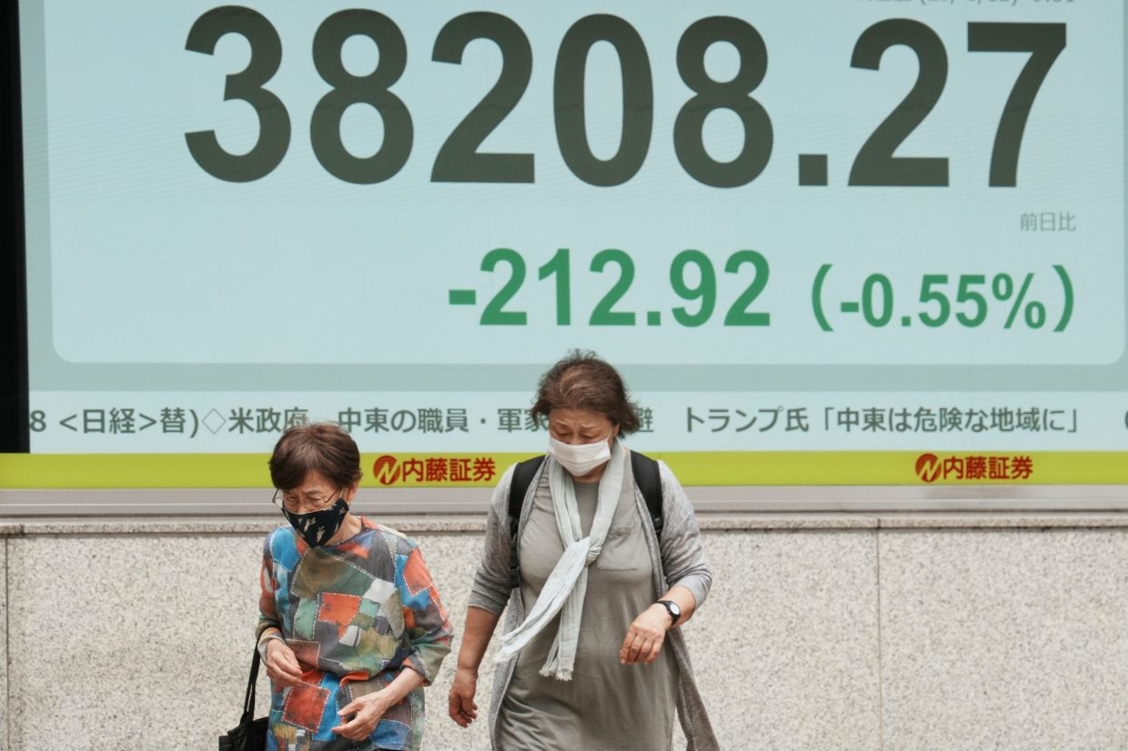 Asian shares stumble after Trump's latest trade threat