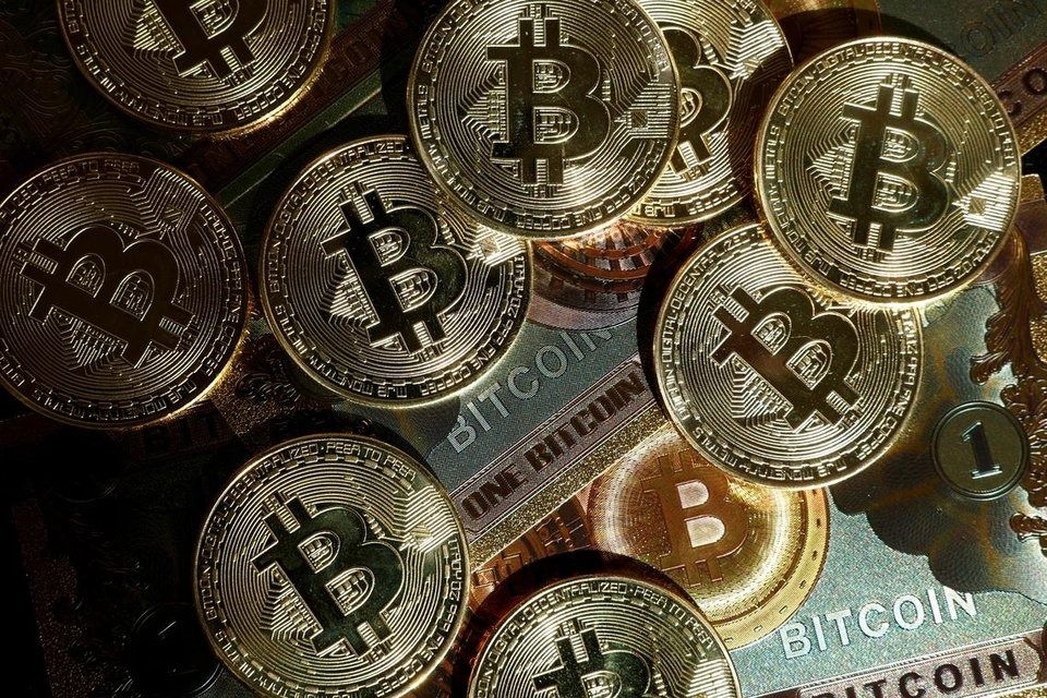 Probe into 49 for suspected money laundering involving crypto accounts, over US$156,000 seized