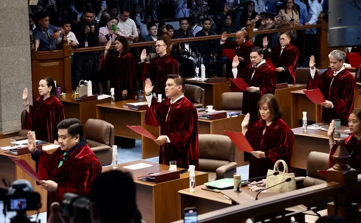 Charter experts urge Philippines Senate to proceed with Duterte impeachment trial
