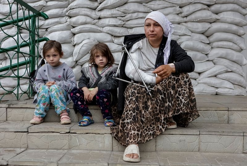 Ukrainian refugees in Sumy fear Russian advance, shelling