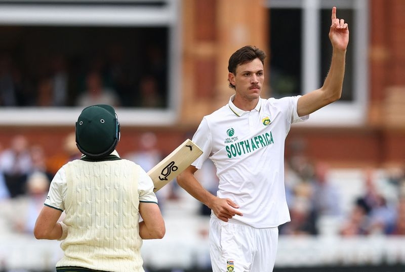 Cricket-Big target looms but South Africa are confident of chasing it down