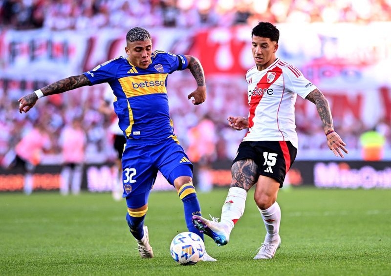 Soccer-Boca Juniors defender Costa denied US visa, misses Club World Cup