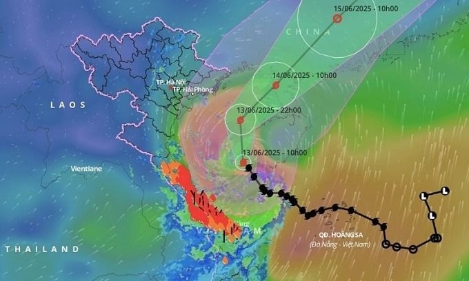 Two die and four people are missing amid floods as Typhoon Wutip approaches Vietnam's coastline