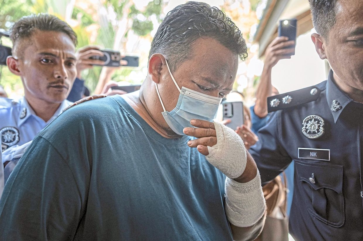 Bus driver in Gerik crash claims trial