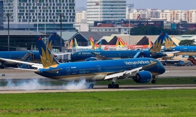 No Vietnamese carriers fly through Israeli, Iranian airspace