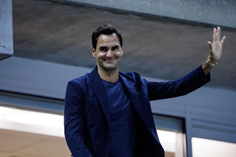 Motor racing-Federer waves the flag as Porsche takes lead at Le Mans