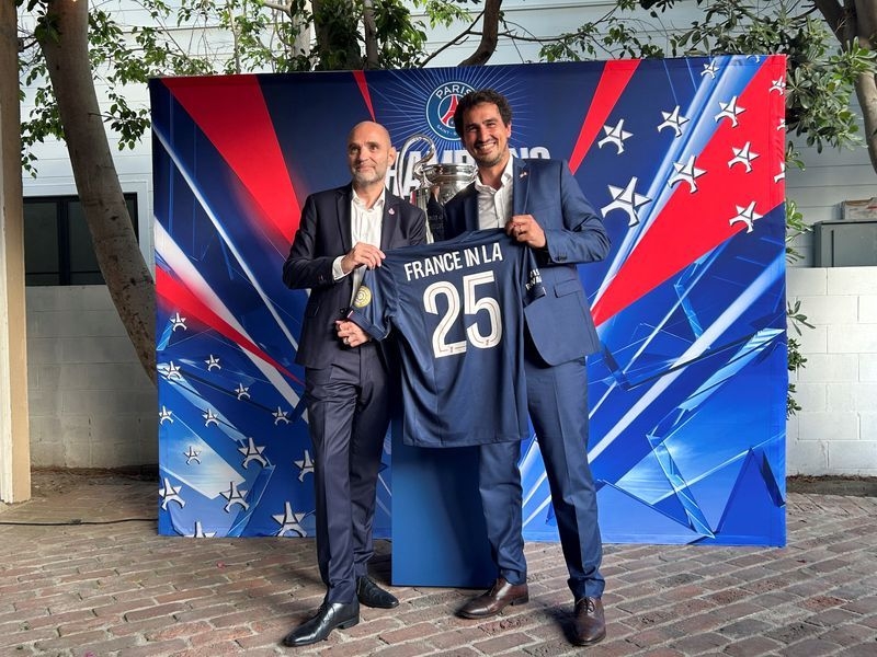 Soccer-PSG inspired by Los Angeles as it sets out to build new stadium