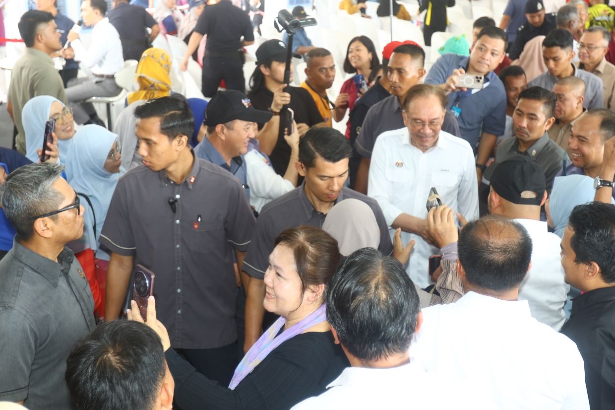 Malaysia as a sovereign nation must speak up for oppressed nations, says Anwar