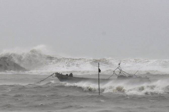 Five killed and another two people missing in Vietnam typhoon floods