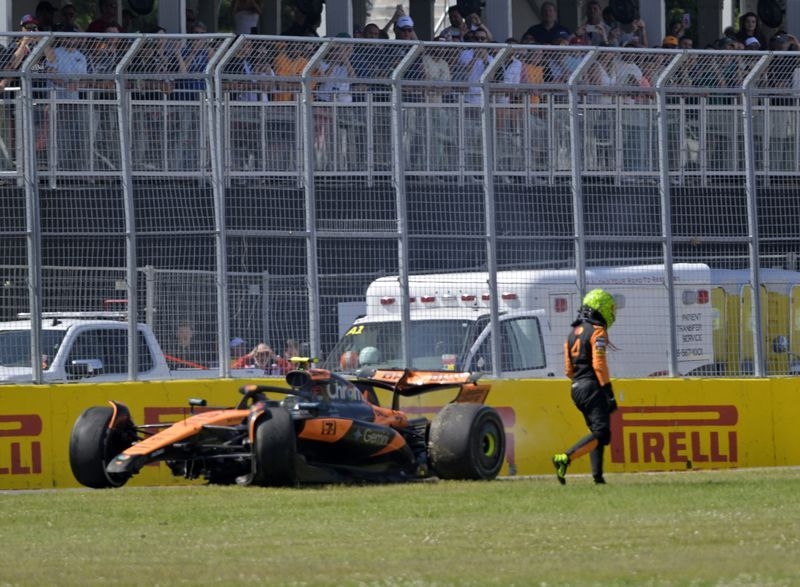 Motor racing-Tough talks ahead but McLaren want drivers to race each other
