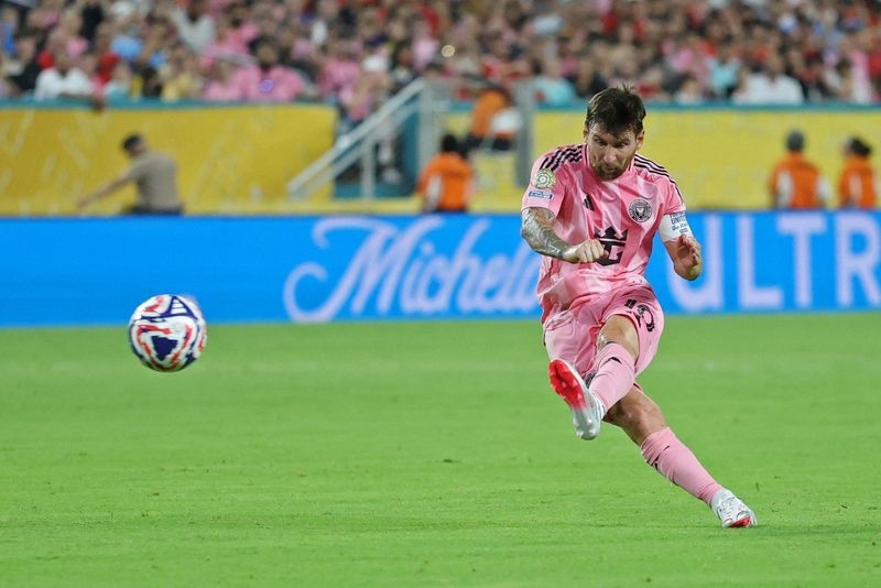 Soccer-Healthy crowds and Messi mania lift Club World Cup, but quality gap shows