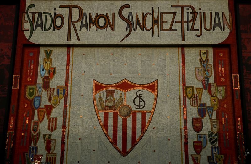 Soccer-Sevilla appoint former player Almeyda as manager