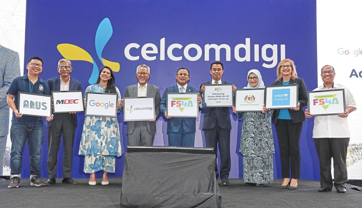Equipping teachers with digital skills