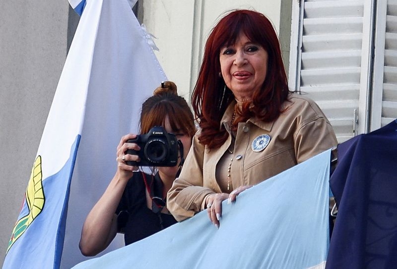 Argentina judge approves house arrest for ex-President Kirchner