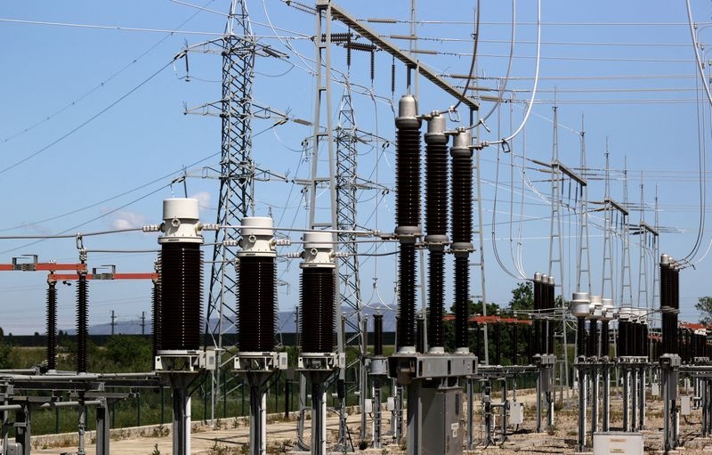 Spain's grid operator disputes miscalculation in blackout report