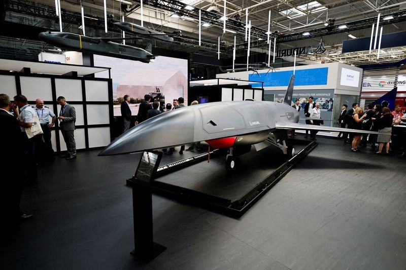Analysis-US defence firms chase European military spending wave
