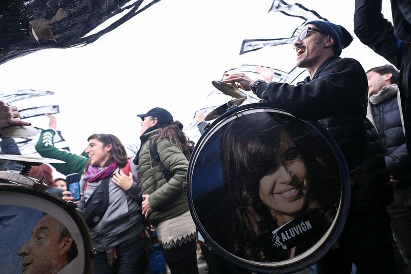 Thousands march in Buenos Aires as ex-president Kirchner starts house arrest