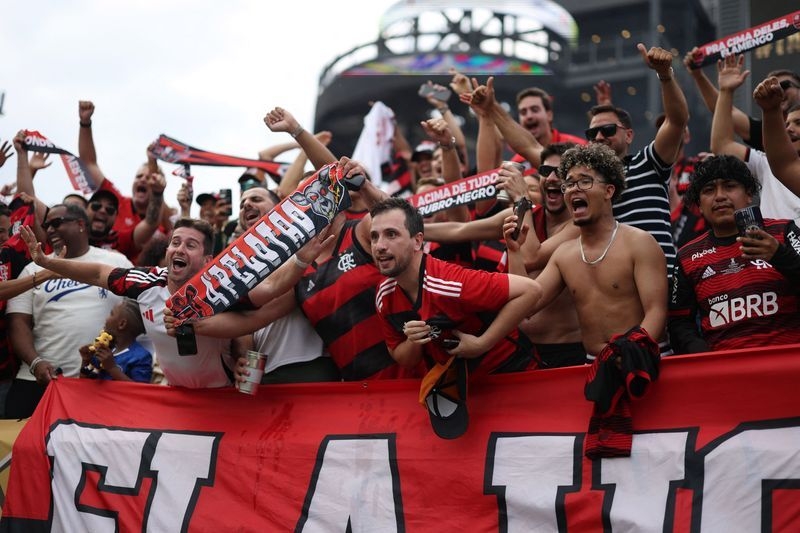 Soccer-Flamengo fight back to stun Chelsea 3-1 in Club World Cup