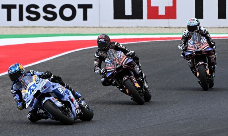 Motorcycling-Marc Marquez wins Italian Grand Prix to delight Ducati fans on home soil