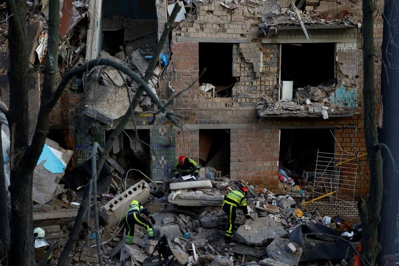 Russia's attack on Kyiv region kills one, sparks fires, Ukraine says