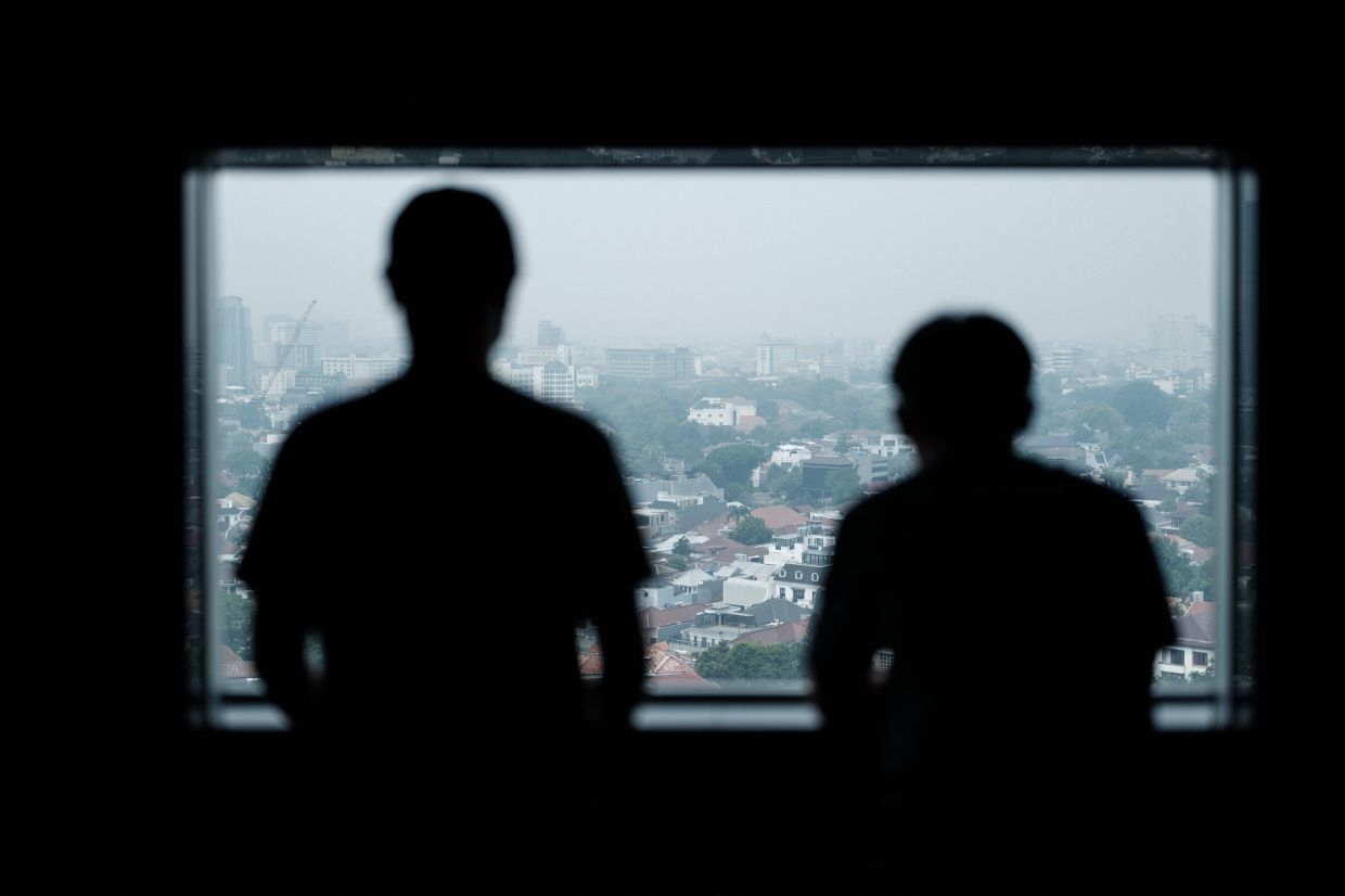 Thailand targets Cambodian scam centres as border dispute rages