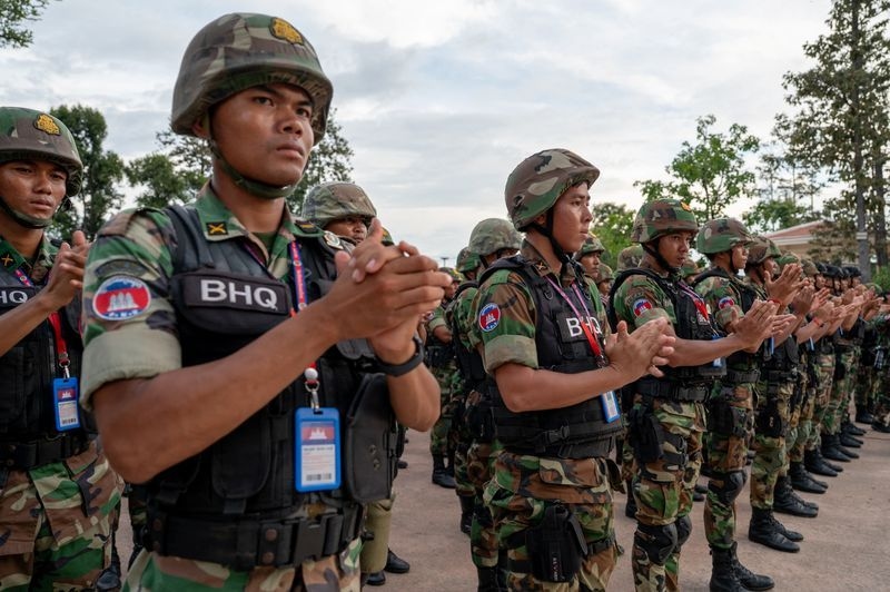 Thailand closes border crossings with Cambodia as dispute deepens