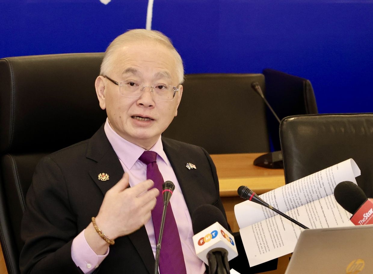 Postpone Satu intake, suspend planned medical tuition hike until issues resolves, Dr Wee urges UM