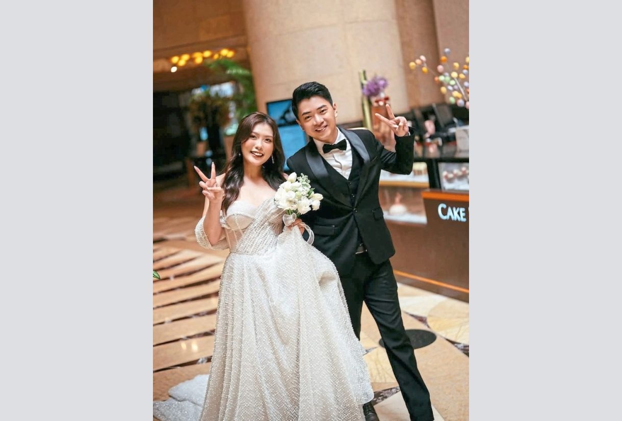 Newlyweds focused on couple-time first
