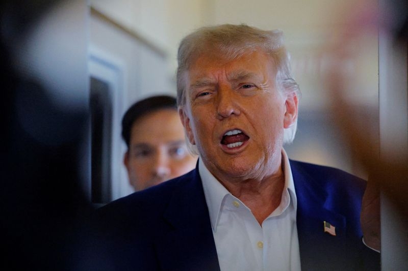 Trump tells Congress that Iran had nuclear weapons program, contradicting US spy agencies