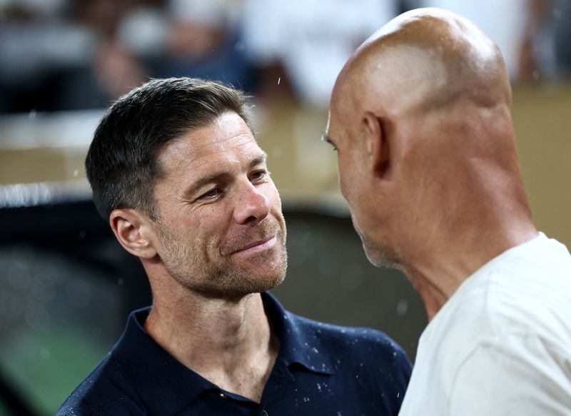 Soccer-Alonso's tactical shift sees Real Madrid top Group H with comfortable win over Salzburg