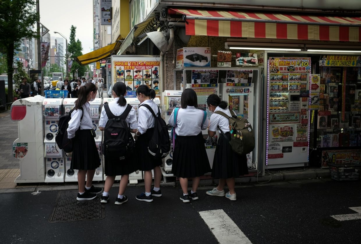 Teachers' arrests over sharing upskirt photos shock Japan