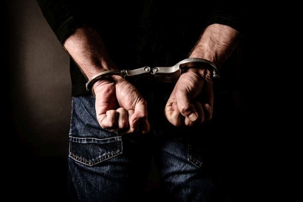 Man arrested for stealing Rolex watch in car
