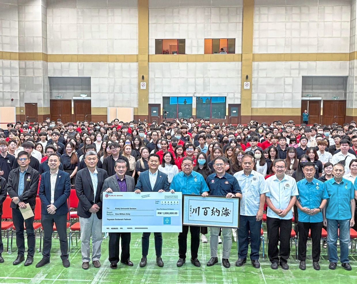 500 students in Skudai benefit from RM1mil aid