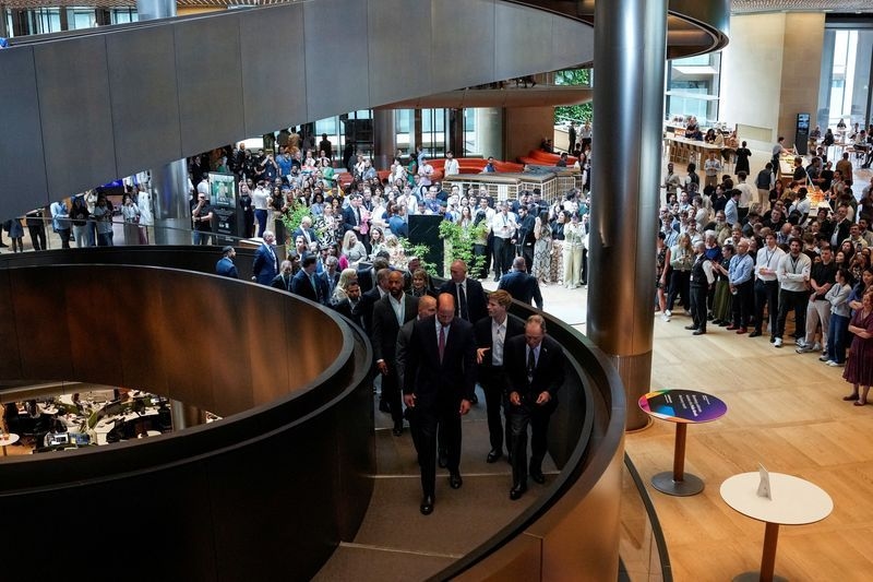 London climate week receives boost as Trump policies weigh on New York event