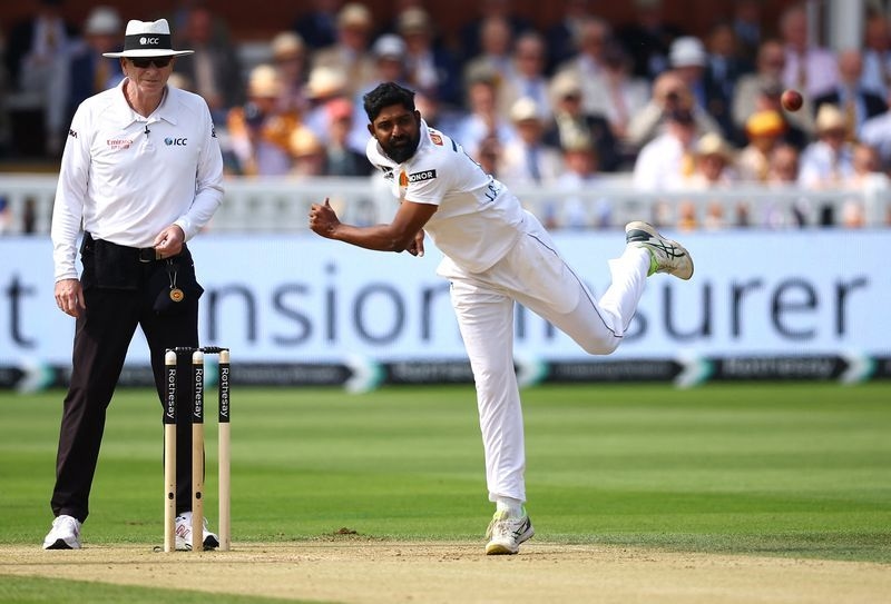Cricket-Jayasuriya decimates Bangladesh as Sri Lanka win by innings and 78 runs