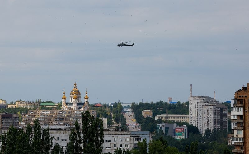 Top Ukrainian commander sees new assault on key eastern city