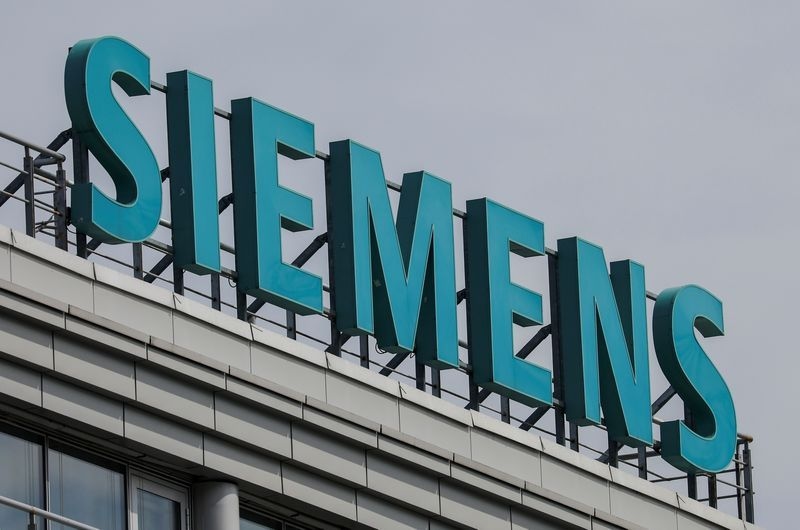 Siemens recruits artificial intelligence expert from Amazon