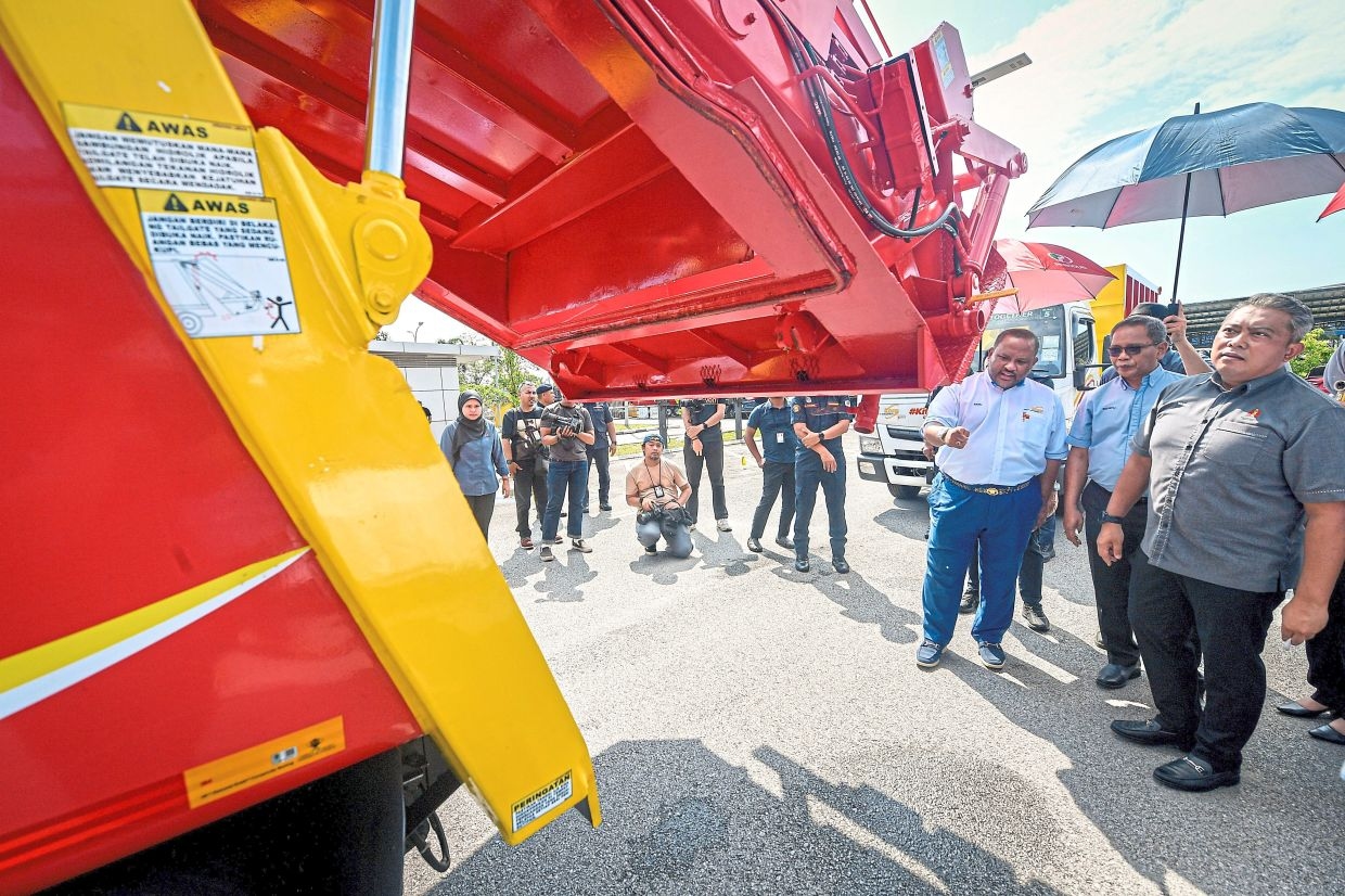Five illegal waste dumping sites identified in Kuala Langat
