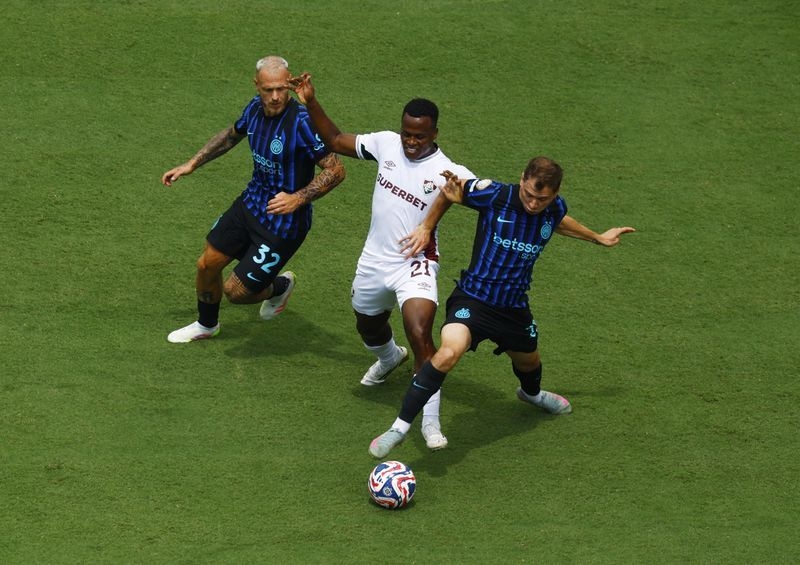 Soccer-Fluminense shock Inter 2-0 to reach Club World Cup quarter-finals