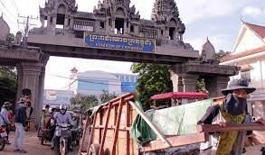 Cross-border tourism suffers as Cambodia-Thai dispute drags