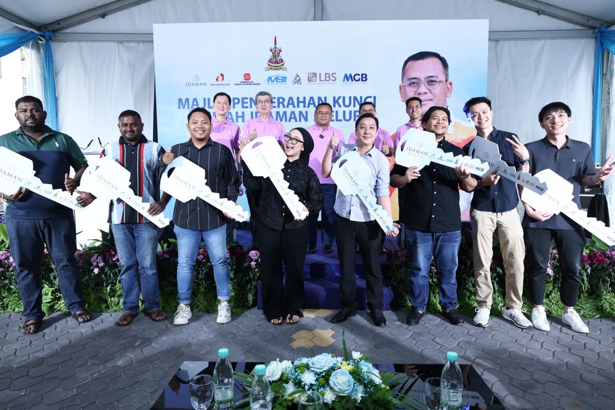 Selangor Chief Minister leads key handover ceremony at MGB's Rumah Idaman Melur