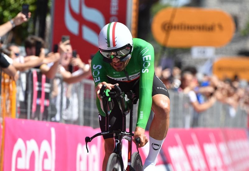 Cycling-Italian Ganna first rider to abandon Tour de France